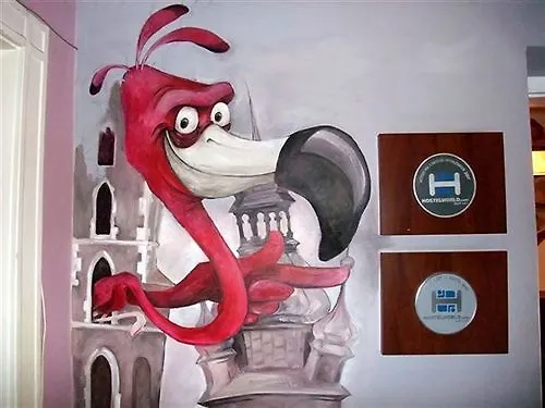 Flamingo Premium Hostel Kraków 0*,  Polen