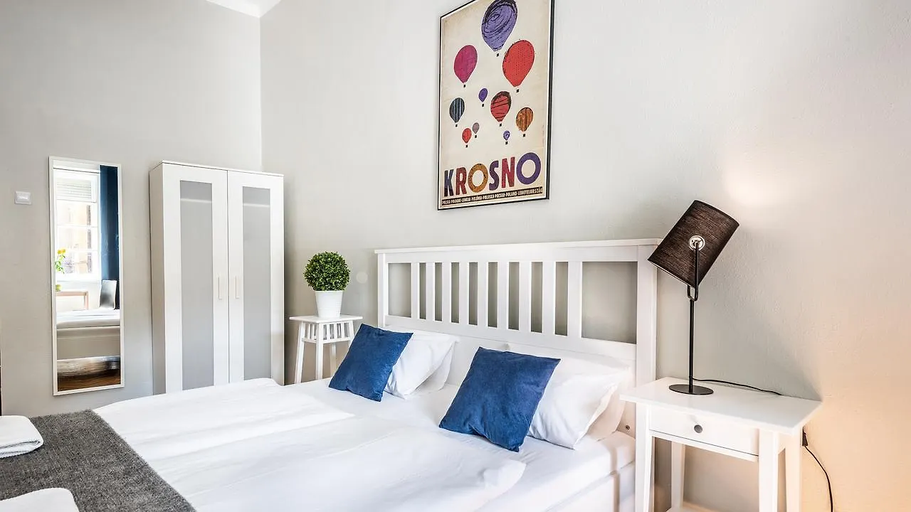 Flamingo Premium Hostel Kraków 0*,