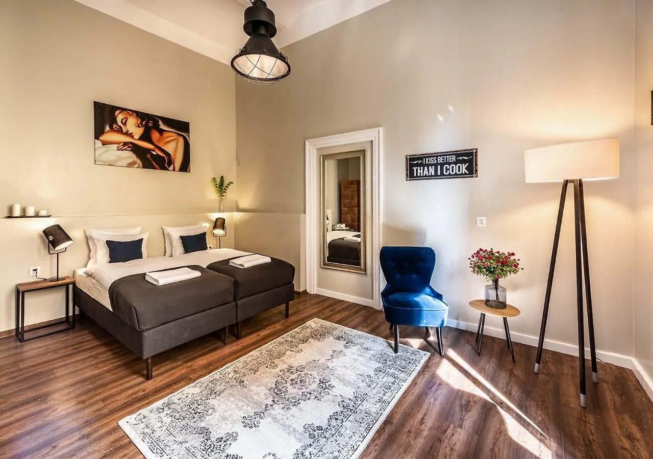 Flamingo Premium Hostel Krakkó 0*,  Lengyelország